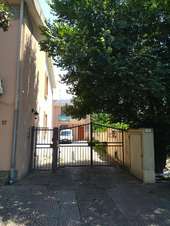 Apartament Casa Is Calitas Solèminis Zewnętrze zdjęcie